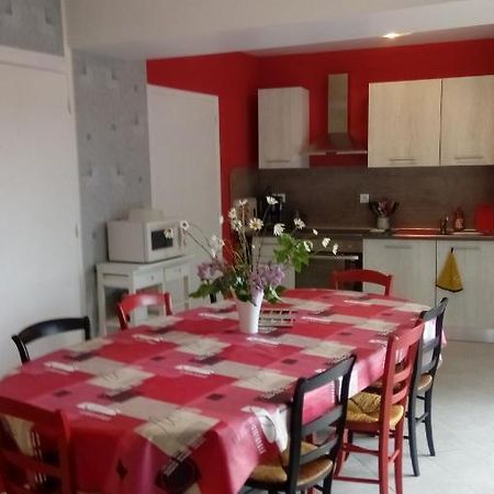 maison en pierre de pays Ségrie Extérieur photo
