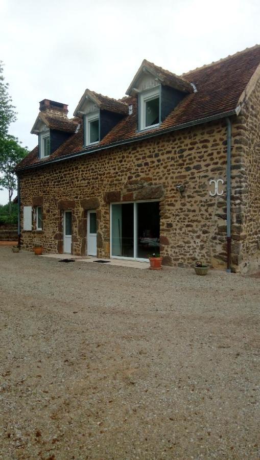 maison en pierre de pays Ségrie Extérieur photo