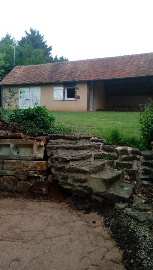 maison en pierre de pays Ségrie Extérieur photo